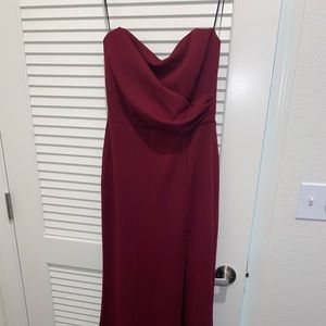 Windsor burgundy Long dress w/ slit on one leg, Size M